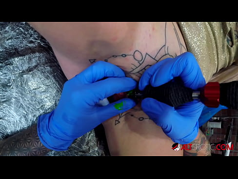 ❤️ Extremely tattooed hottie Sully Savage has a tattoo on her clitoris ❌ Quality porn at en-gb.bsglass.ru ❌❤